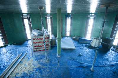 910349 Afbeelding van de werkzaamheden ten behoeve van de herbestemming van de watertoren (Heuveloord 25a) te Utrecht.